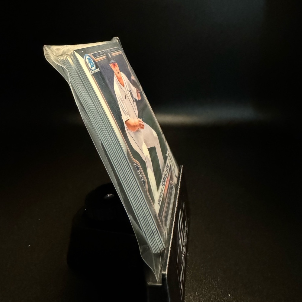 Lot of 10 Bowman Chrome 2021 Baseball Cards - Picture 2 of 3